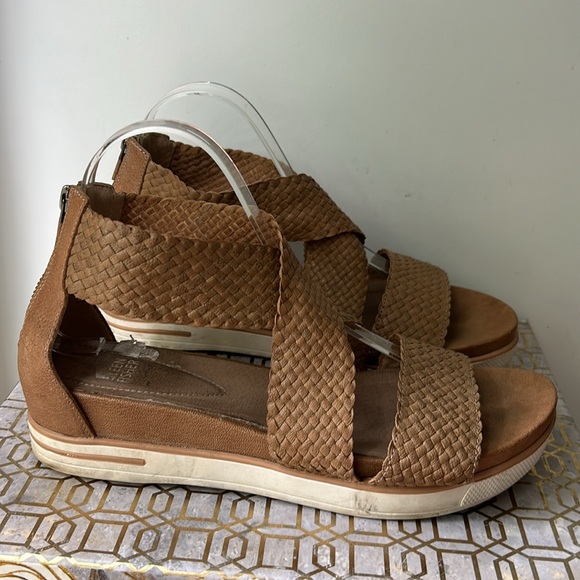 Eileen Fisher Woven Leather Strappy Wedge Sandals Women's size 10 - Picture 3 of 7